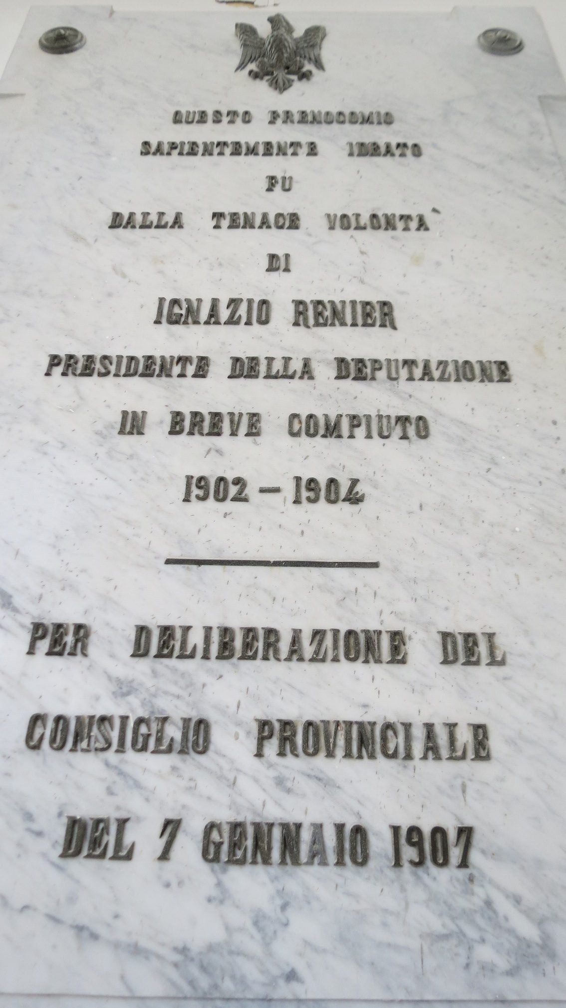 lastra%20commemorativa%20Ignazio%20Renier.JPG